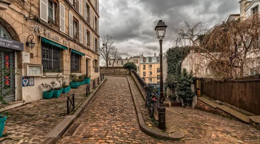 Stroll the Streets of Montmartre