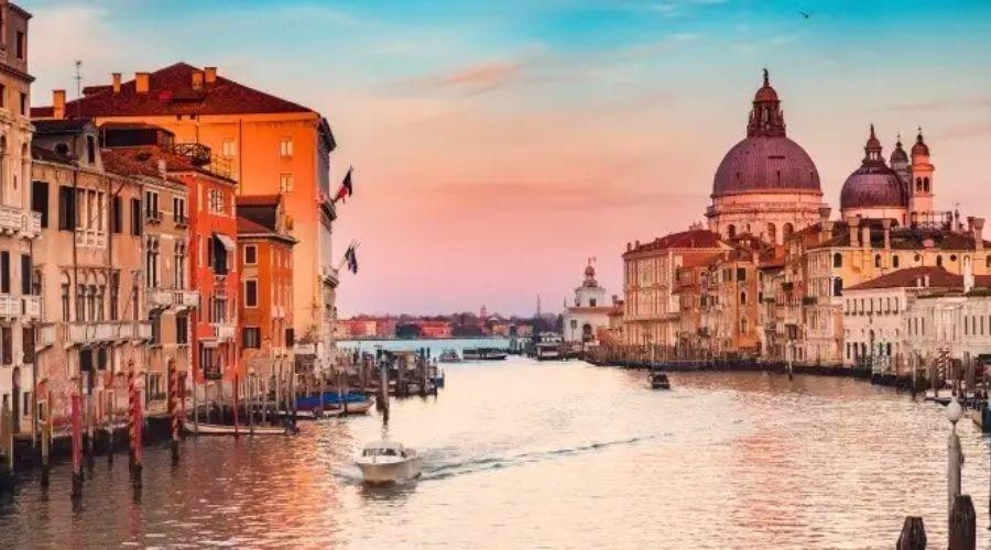 Places to visit after booking your flights to Venice