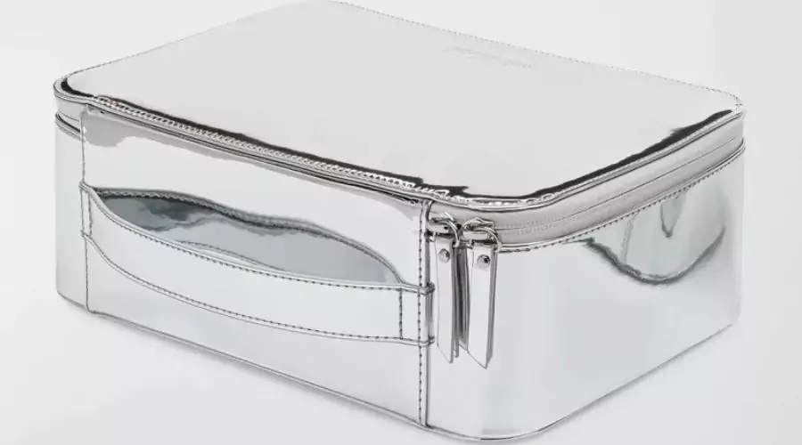 Well Insulated Performance Travel Case