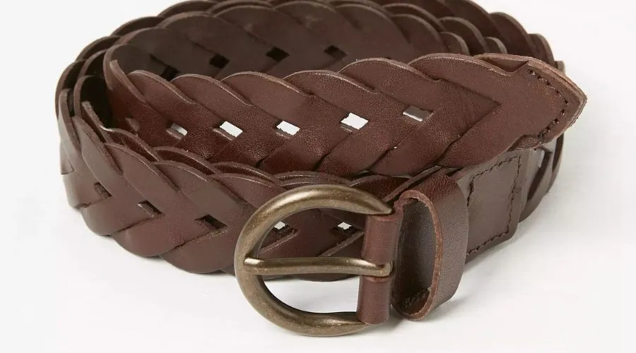 Chainlink Belt: Where Style Meets Sustainability