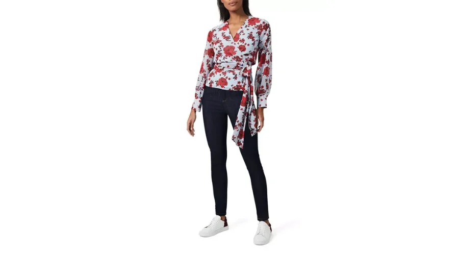 Elizabeth Blouse | Oglooks