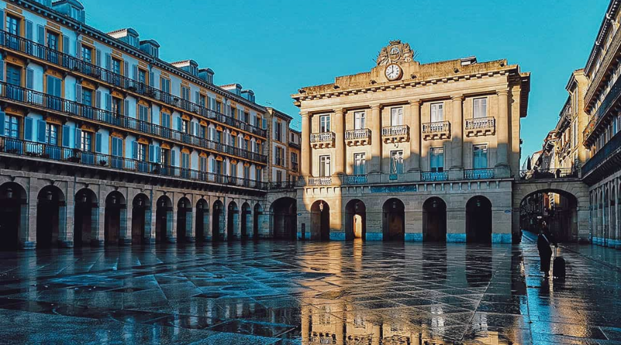 The Old Town (Parte Vieja)