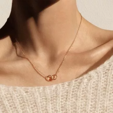 Relojes y joyas en oro rosa | Oglooks
