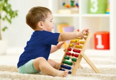 baby-toddler-development-playing